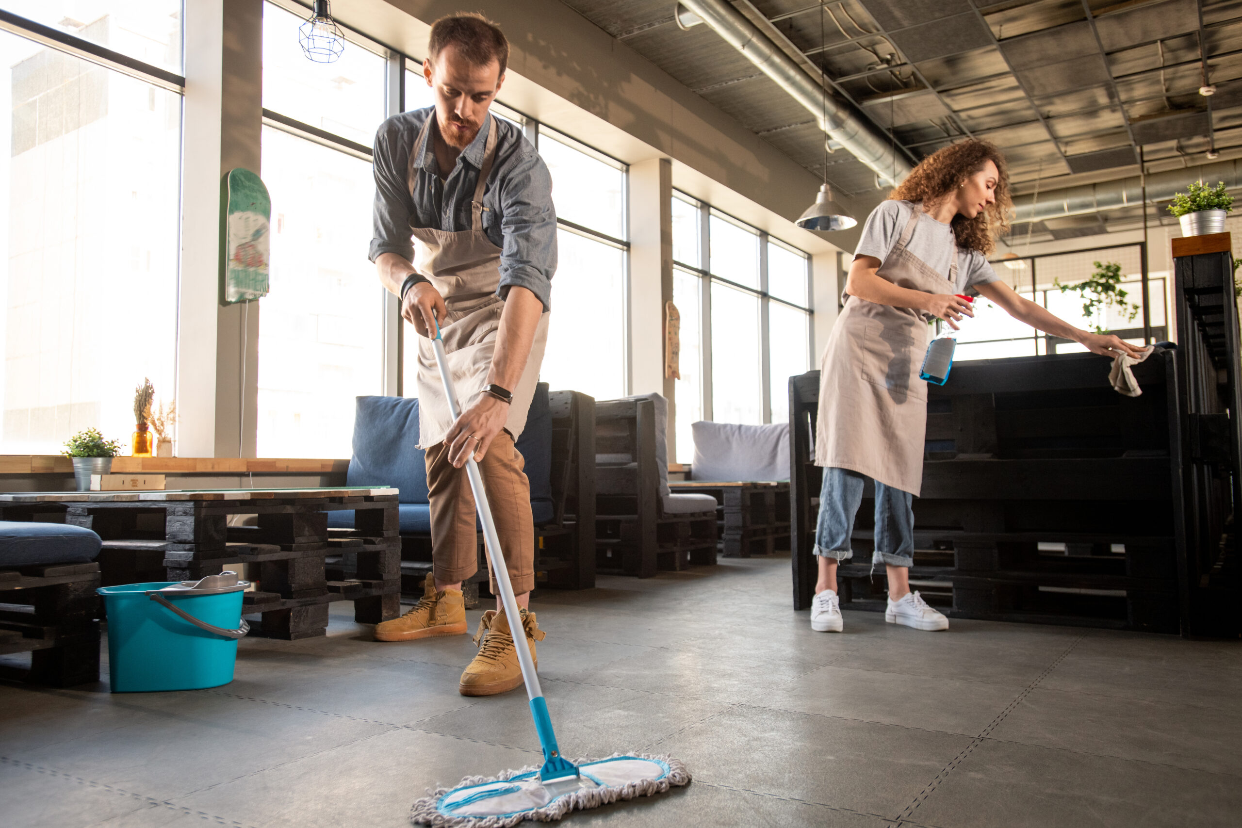 Services Doing Cleaning In Cafe 2026 03 18 15 06 11 Utc.JPG 1 1 Scaled
